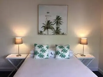 Hibiscus Motel Byron Bay